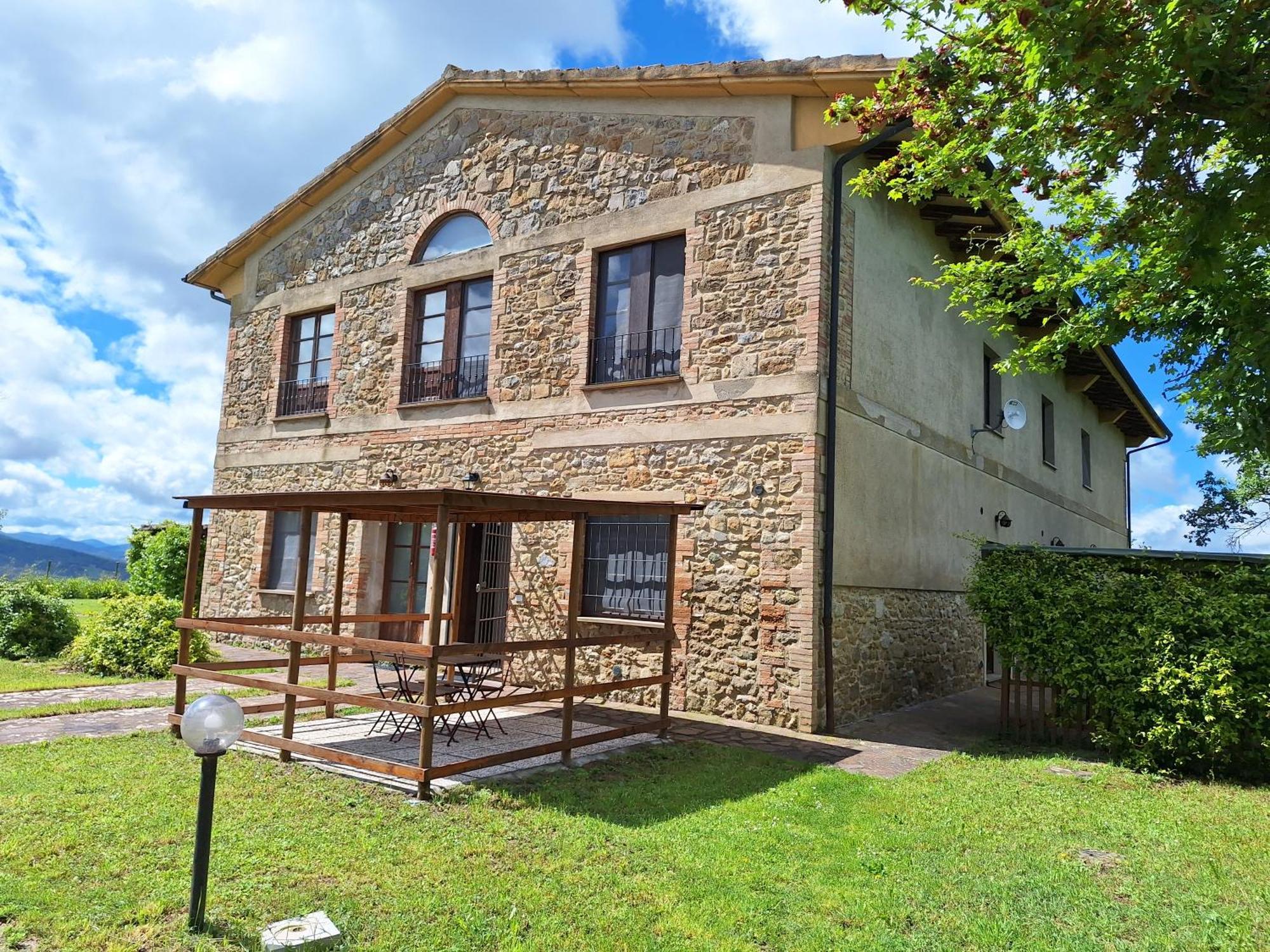 Lacollinatuscany Between San Gimignano And Волтера Екстериор снимка